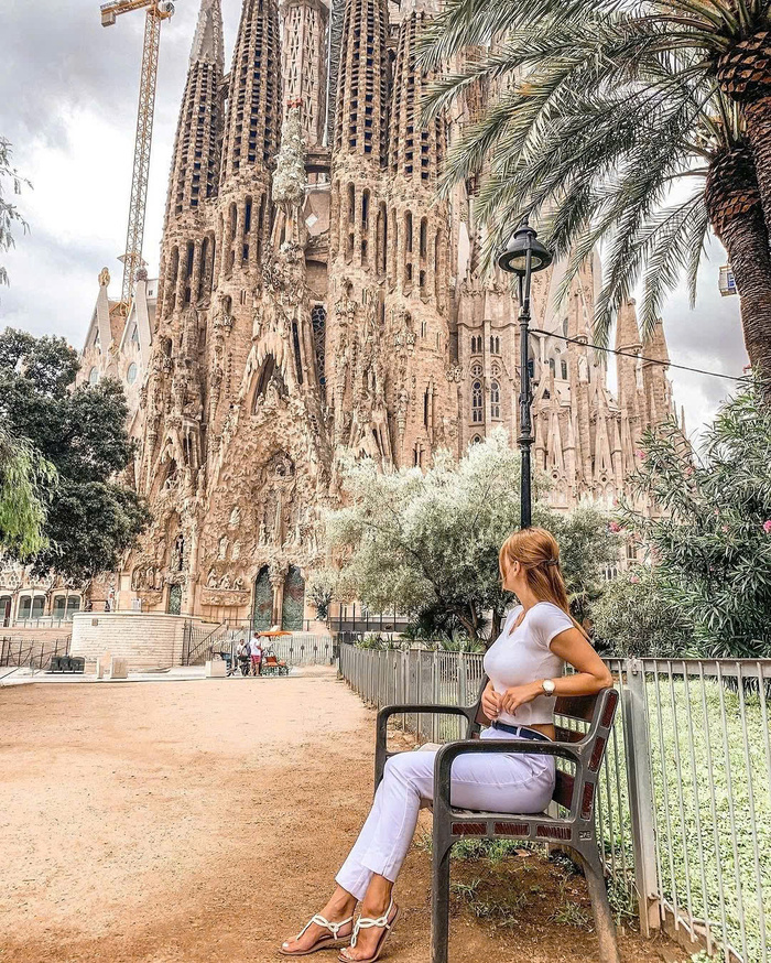 Chiêm ngưỡng vương cung thánh đường Sagrada Família Tây Ban Nha