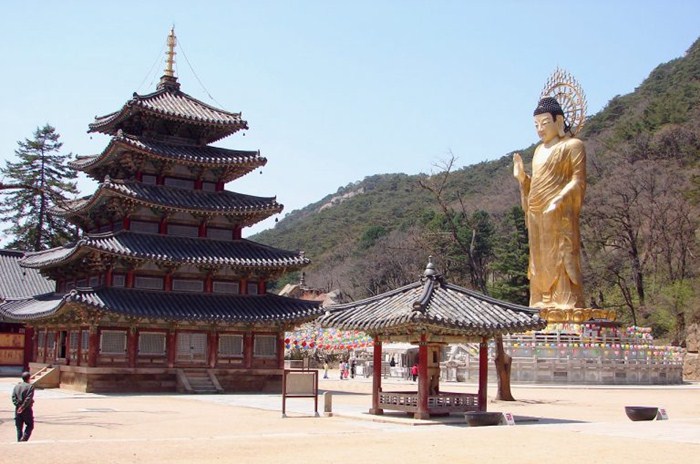 15 ngôi chùa Phật linh thiêng nhất định phải ghé thăm khi du lịch Hàn Quốc