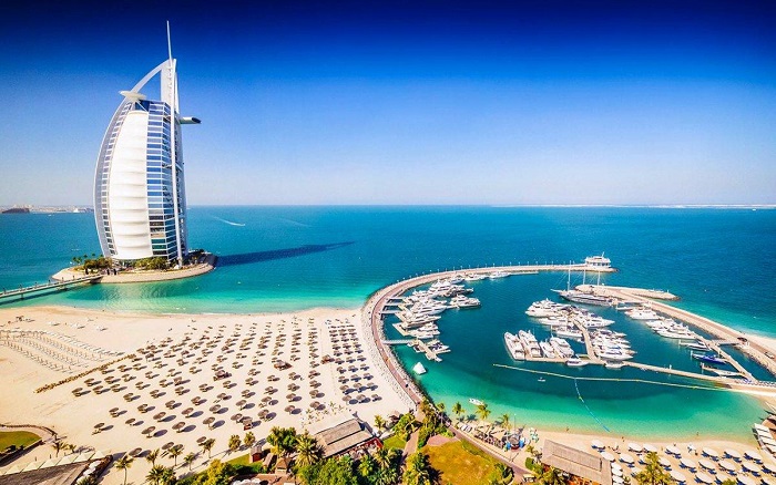 UAE đẩy nhanh những thay đổi về cư trú và thị thực du lịch của mình khi đối mặt với đại dịch Covid-19.