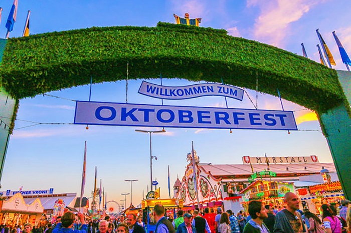 lễ hội bia oktoberfest là một trong những lễ hội bia nổi tiếng trên thế giới