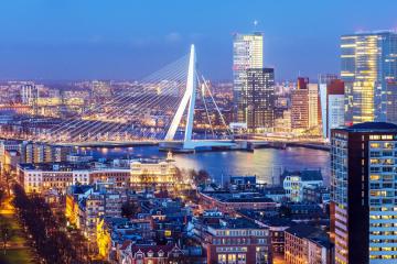 Nét đẹp hài hòa giữa kiến trúc tương lai và dấu ấn xưa cũ của thành phố cảng Rotterdam