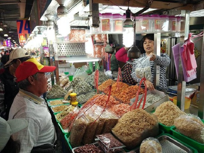 điểm mua sắm giá rẻ ở Cao Hùng - chợ đêm Quihuo