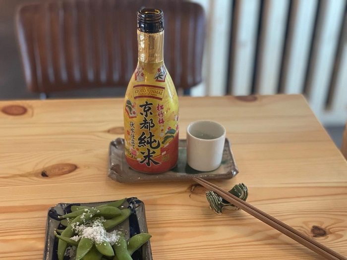 du lịch Kyoto mua gì làm quà - rượu Sake