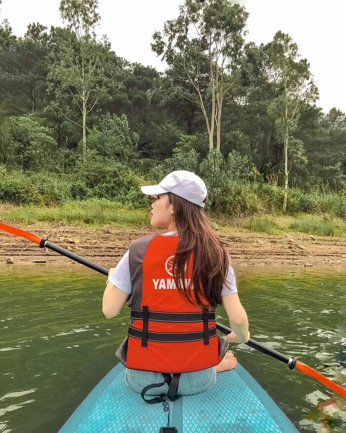 Dã ngoại thảnh thơi vào ngày cuối tuần sôi nổi tại các hồ nước đẹp ở Hà Nội