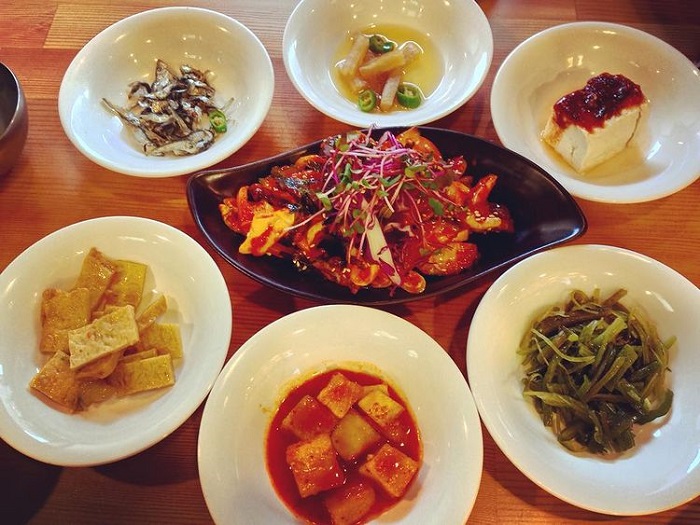 quán ăn ngon ở Busan - Geumsubokguk