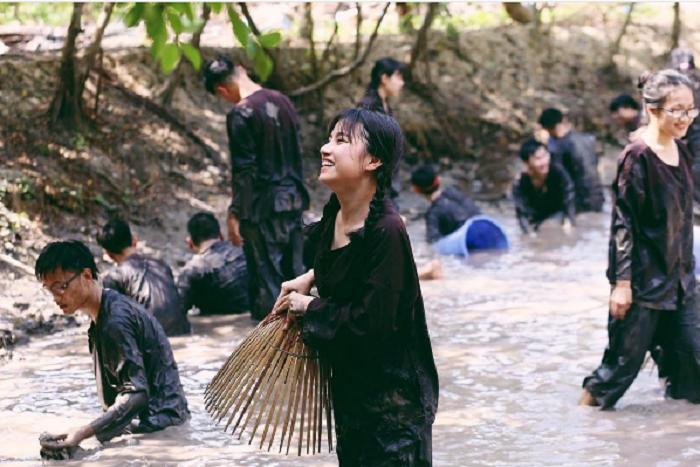 tát mương bắt cá khu du lịch Phú An Khang Bến Tre