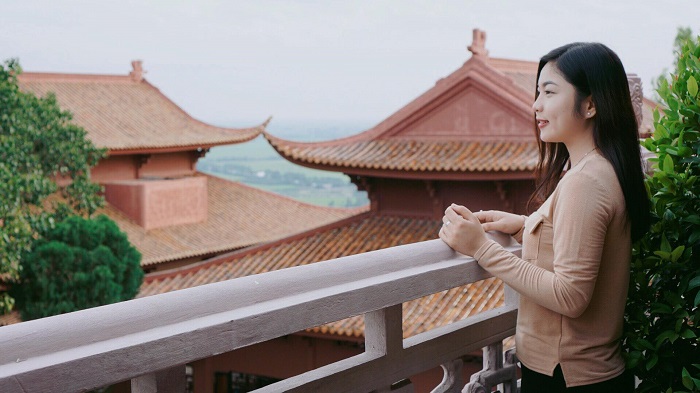 Chùa Long Sơn Tự  Khu du lịch Núi Sam An Giang