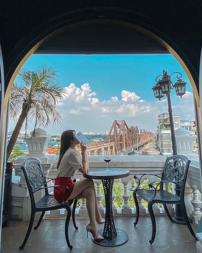 điều nên làm khi đến Hà Nội là đến quán cà phê Serein Cafe & Lounge 