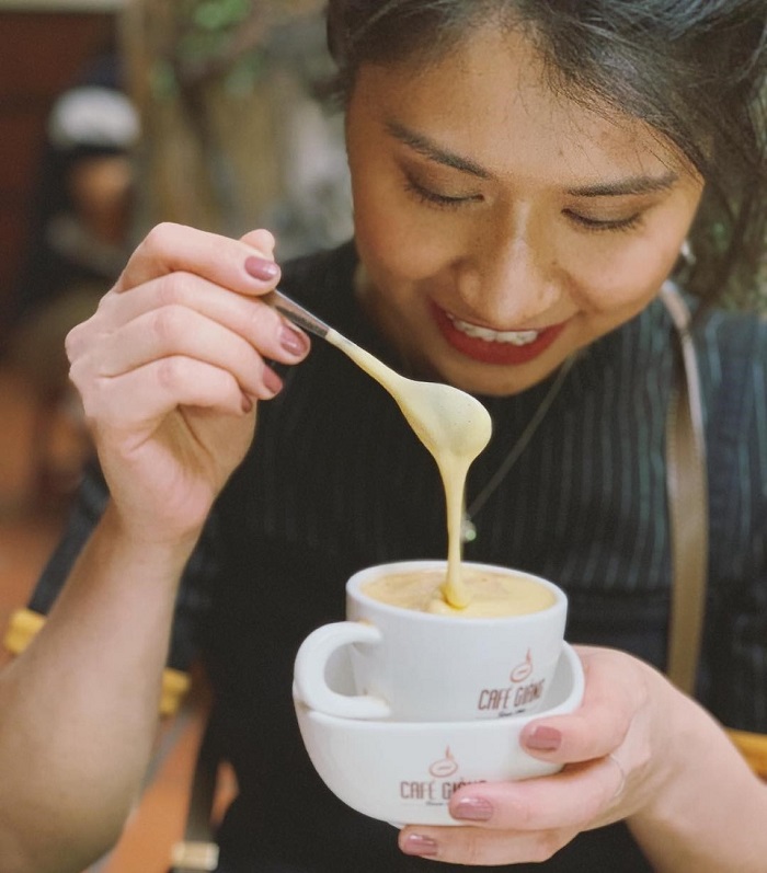 cà phê trứng tại giảng cà phê được nhiều người lựa chọn là điều nên làm khi đến Hà Nội