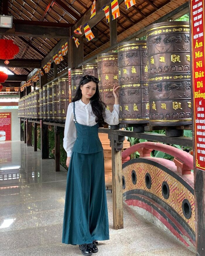 hàng thông trăm tuổi Gia Lai