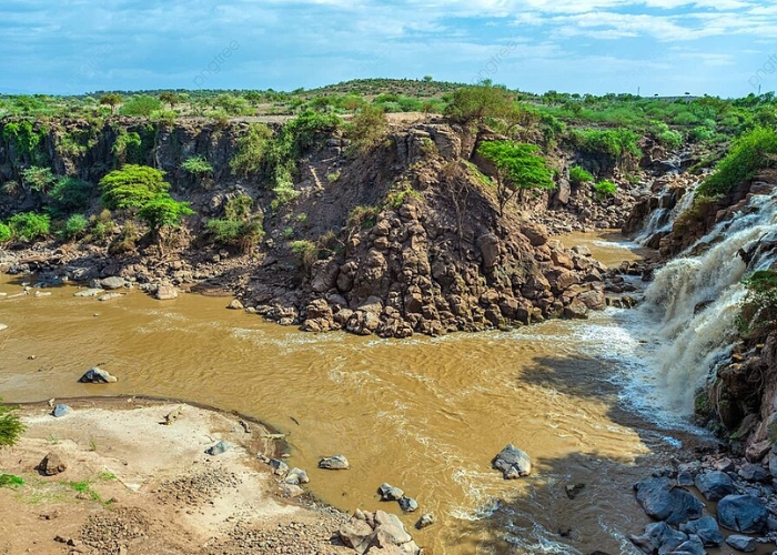 Du lịch Ethiopia - Công viên Quốc gia Awash có hệ sinh thái đa dạng, bao gồm sa mạc, đồng cỏ, hồ và suối nước nóng