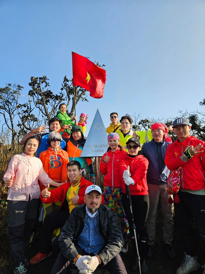 Lập team chinh phục núi Putaleng ngay thôi nào