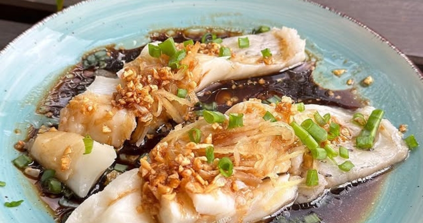 Thực khách sẽ cảm nhận rõ nét hương vị cá hấp hồ Đại Miêu tuyệt hảo.