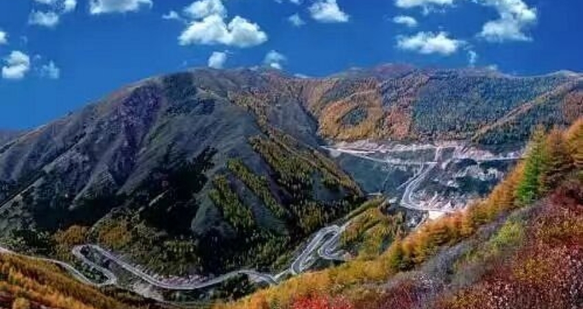 Núi Lục Bàn mang ý nghĩa lịch sử lớn trong cẩm nang du lịch Ninh Hạ