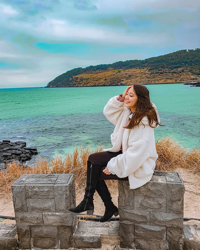 Mùa đông (từ tháng 12 đến tháng 2) tại bãi biển Hamdeok Beach Hàn Quốc