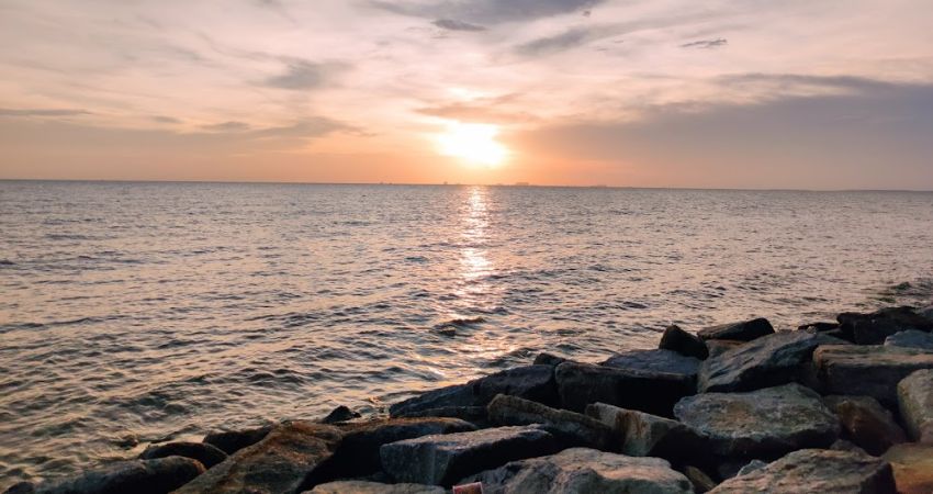 Kiểm tra lịch thủy triều để có trải nghiệm thật trọn vẹn khi đến biển Morib - cẩm nang du lịch Morib Malaysia