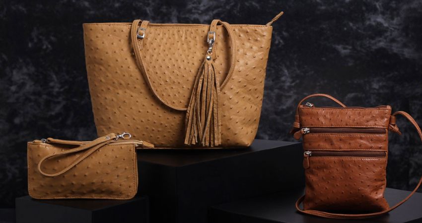 Bạn có thể chọn các sản phẩm làm từ da đà điểu để làm quà - cẩm nang du lịch Seremban Malaysia