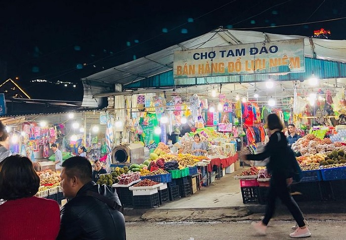 Có rất nhiều lựa chọn mua sắm tại chợ đêm Tam Đảo