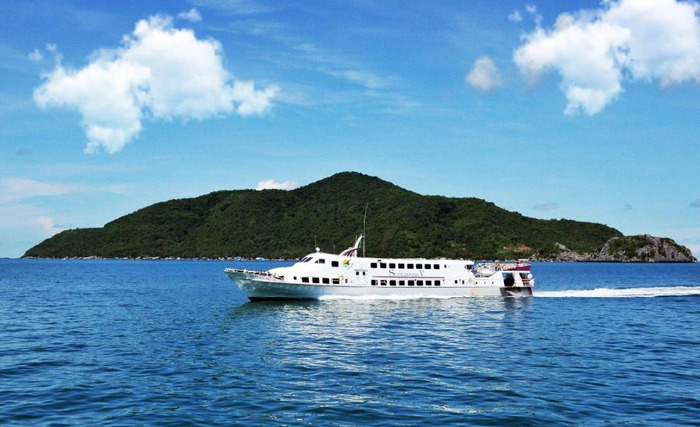 Phương tiện di chuyển đến ngọn hải đăng Nam Du