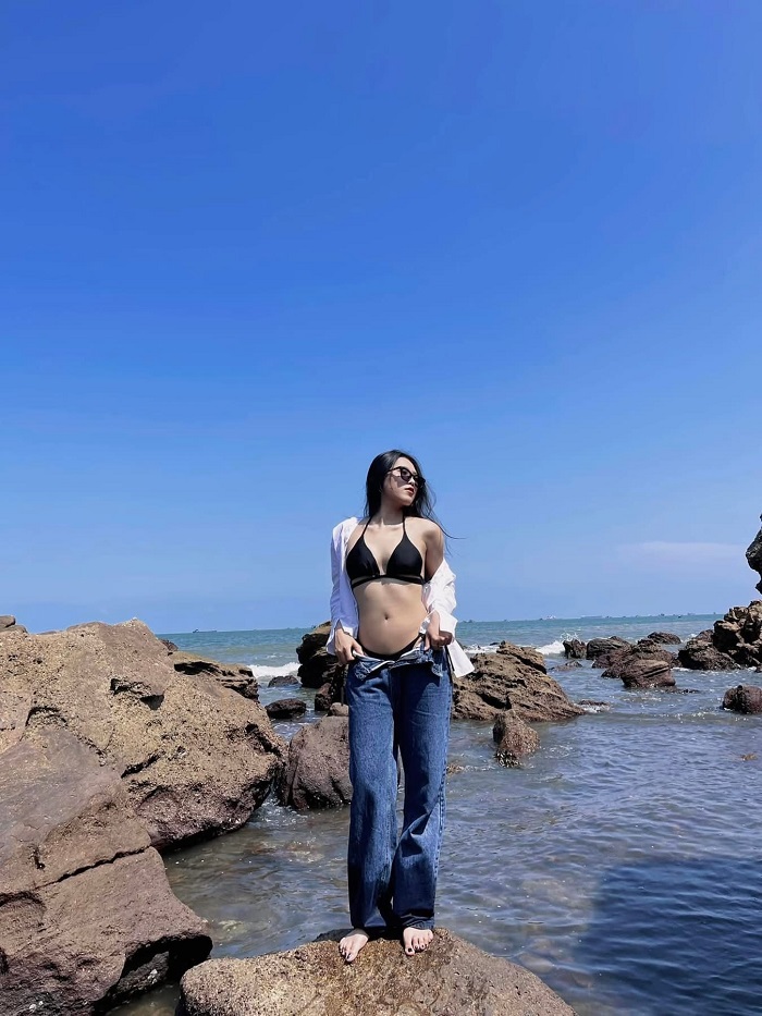 Tắm biển tại Bãi Đông 30/4 đi đâu không đông 