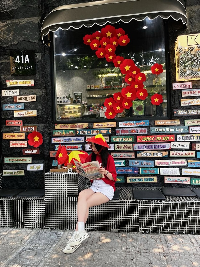 Quán cà phê trang trí 30 tháng 4 ở Hà Nội đang chờ đón bạn