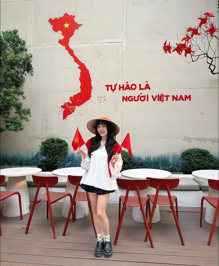 Check in ngay khi tới quán cà phê trang trí 30 tháng 4 ở Hà Nội