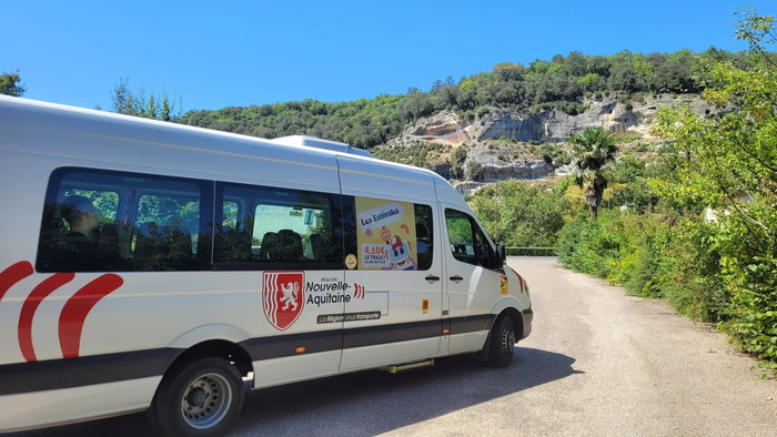 Phương tiện di chuyển đến Dordogne Pháp là tàu hỏa