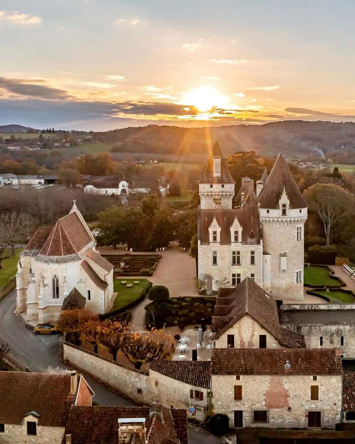 Khám phá các địa điểm du lịch Dordogne Pháp nổi tiếng - Lâu đài Milandes