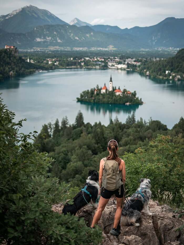 Ghé thăm các địa điểm du lịch gần hồ Bled Slovenia