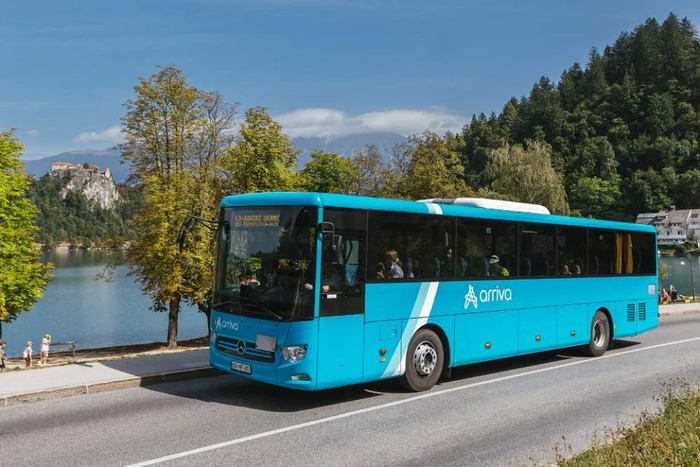 Phương tiện di chuyển đến hồ Bled Slovenia là xe tự lái