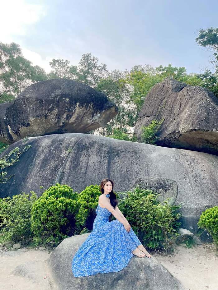 Chiêm ngưỡng danh thắng Hòn Trống Mái Sầm Sơn