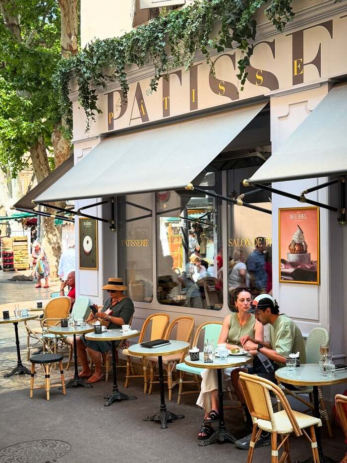 Kinh nghiệm du lịch Provence Pháp - Ghé thăm Aix-en-Provence