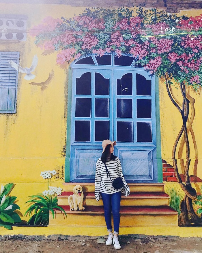 Làng bích họa Chử Xá Hà Nội góc nào check in cũng đẹp 