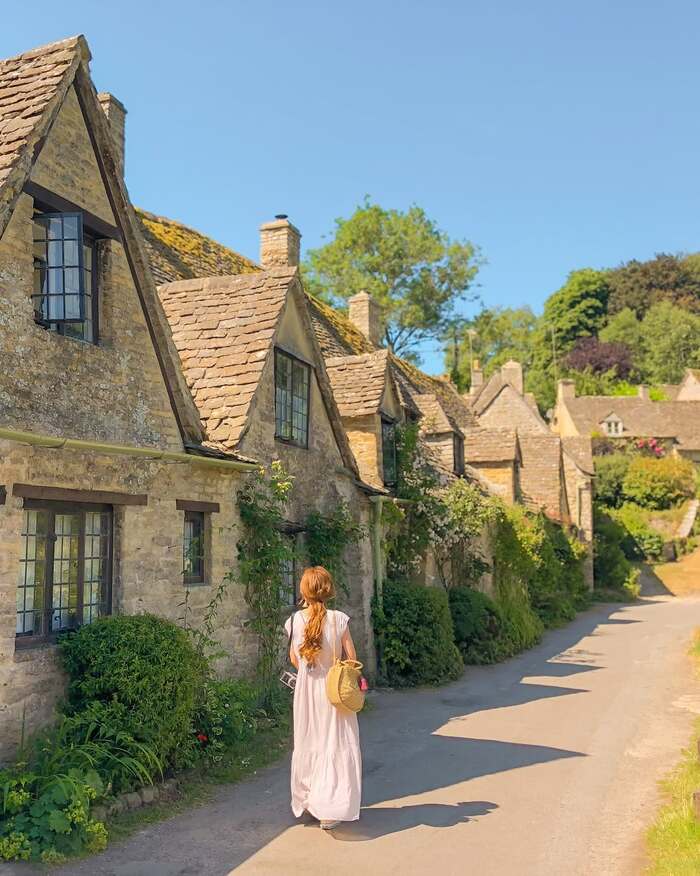 Dạo quanh làng Cotswolds Anh thanh bình