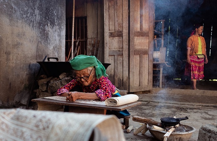 Xã Lùng Tám Hà Giang nổi tiếng với nghề dệt lanh truyền thống