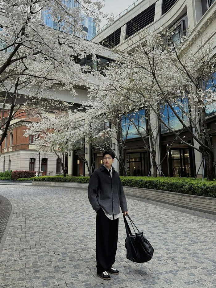 Trần Quốc Anh xuất hiện như một nam thần tại Thượng Hải. Ảnh: FBNV.