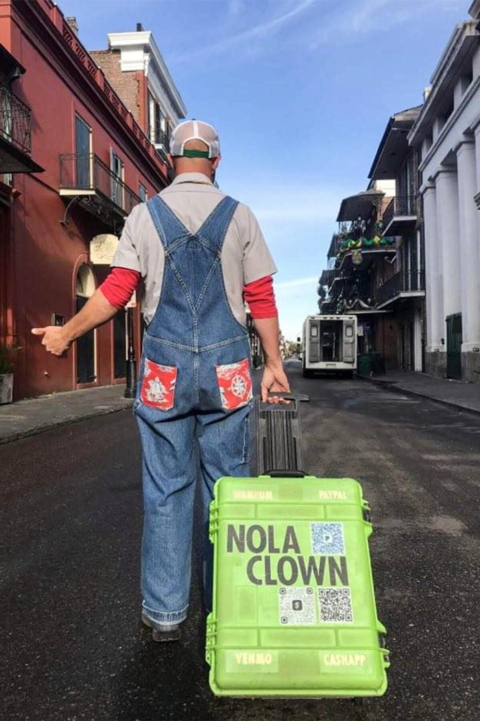 Lá bài tarot cũng không thể báo trước những nghệ sĩ đường phố New Orleans nước Mỹ sẽ đi đâu về đâu