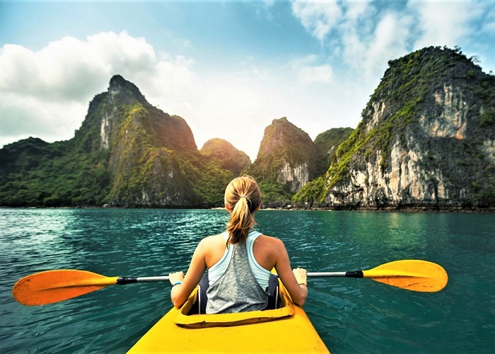 Về Tràng An trải nghiệm chèo thuyền kayak  Du lịch  Báo ảnh Dân tộc và  Miền núi
