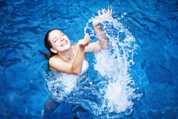 Bảo vệ sức khỏe khi bơi lội