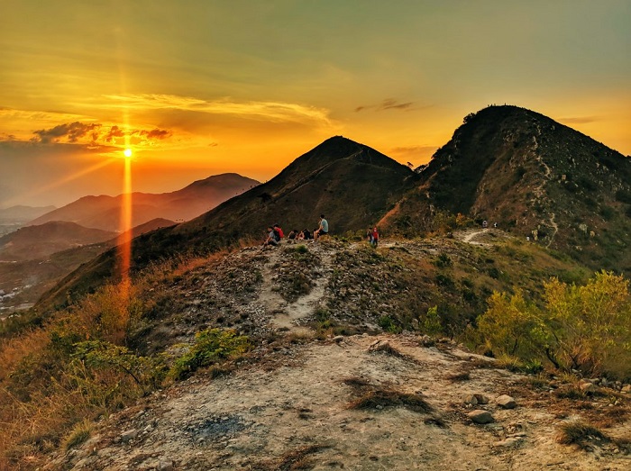 Hoàng hôn trên đỉnh núi Cô Tiên - Nha Trang