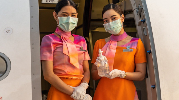 Hành khách chú ý! Tự túc là hạnh phúc, tiếp viên hàng không sẽ 'bay về nơi xa lắm'