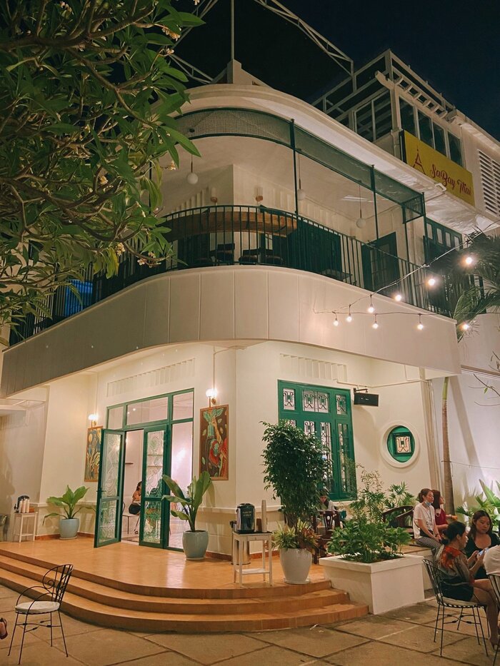Đông Dương là một trong các quán cafe mới ở Vũng Tàu nằm trong một căn villa cổ kính do người Pháp xây dựng