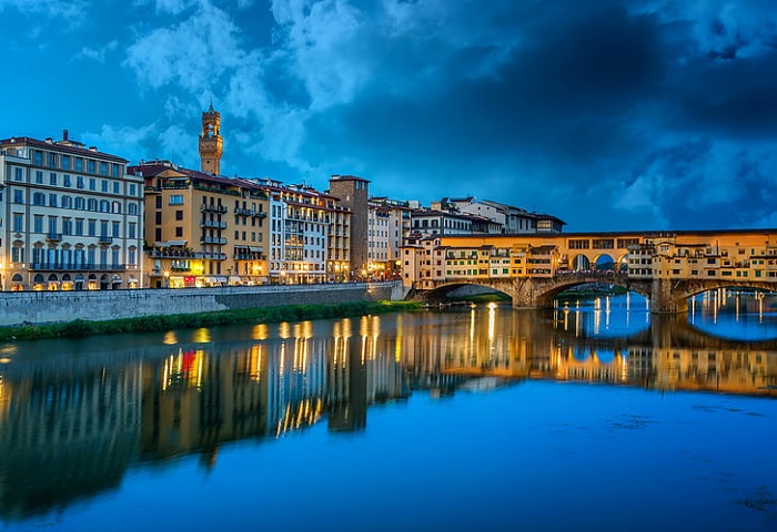 Cuộc sống về đêm ở Florence