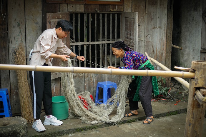 Làng nghề dệt lanh Lùng Tám