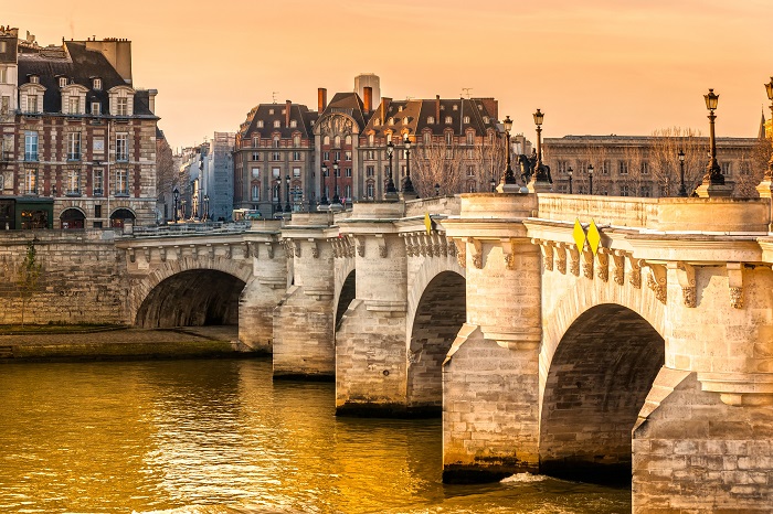 sông Seine ở Paris