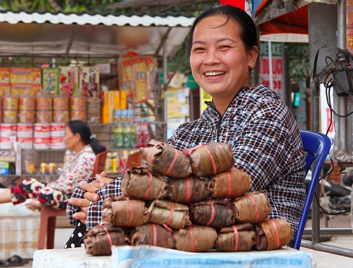 du lịch Hà Tĩnh mua bánh gai về làm quà