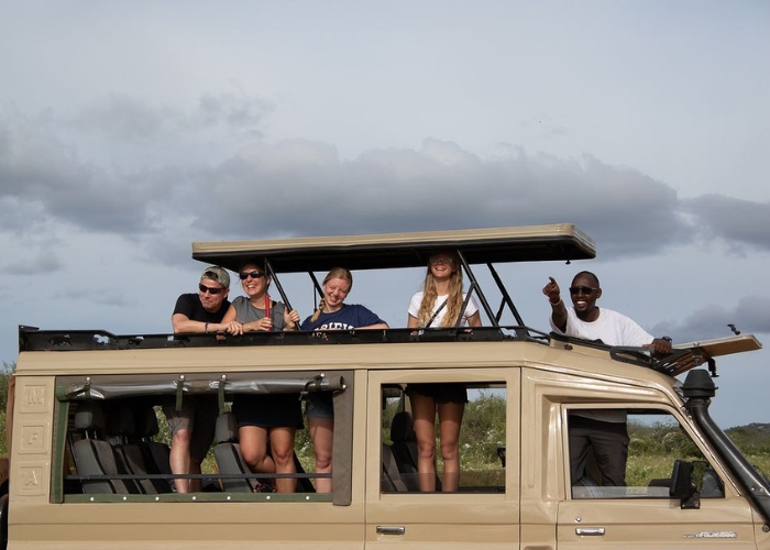 Du lịch Kenya - Kenya là những địa điểm lý tưởng để trekking và leo núi