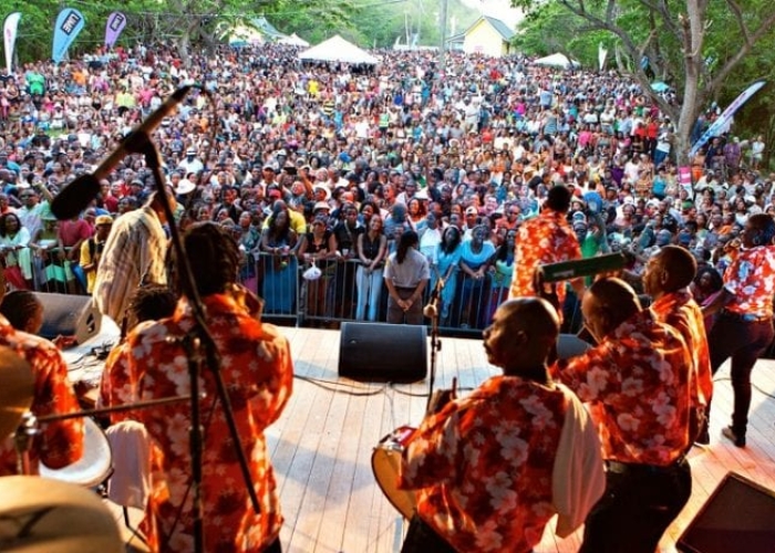 Du lịch Saint Lucia - Âm nhạc Saint Lucia cũng rất đa dạng, với sự pha trộn của nhiều nơi