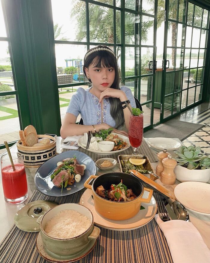 khám phá ẩm thực ấn tượng tại nhà hàng view sông Sài Gòn