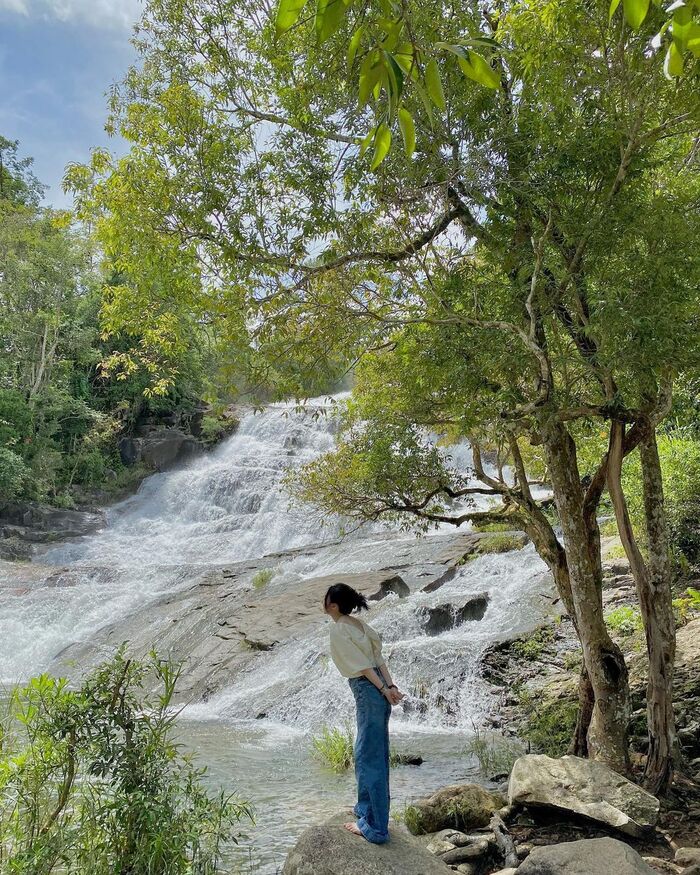 thác Bìm Bịp Đắk Lắk là địa điểm du lịch mùa hè nổi tiêng